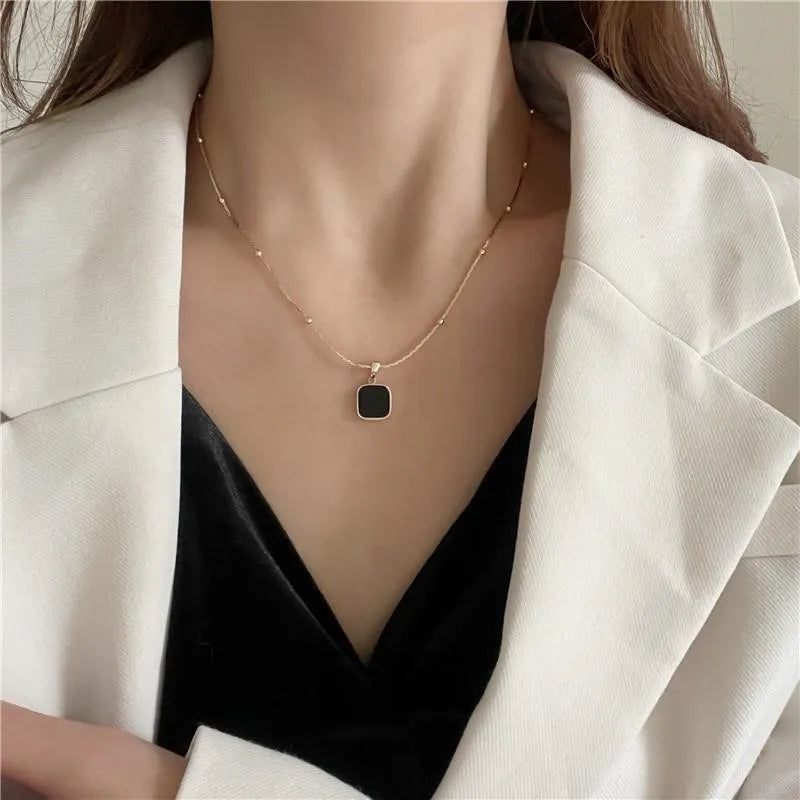 Golden Black | Pendant Necklace